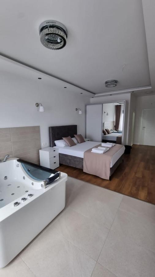 Elan Luxury Apartments & Rooms Plav Exterior foto